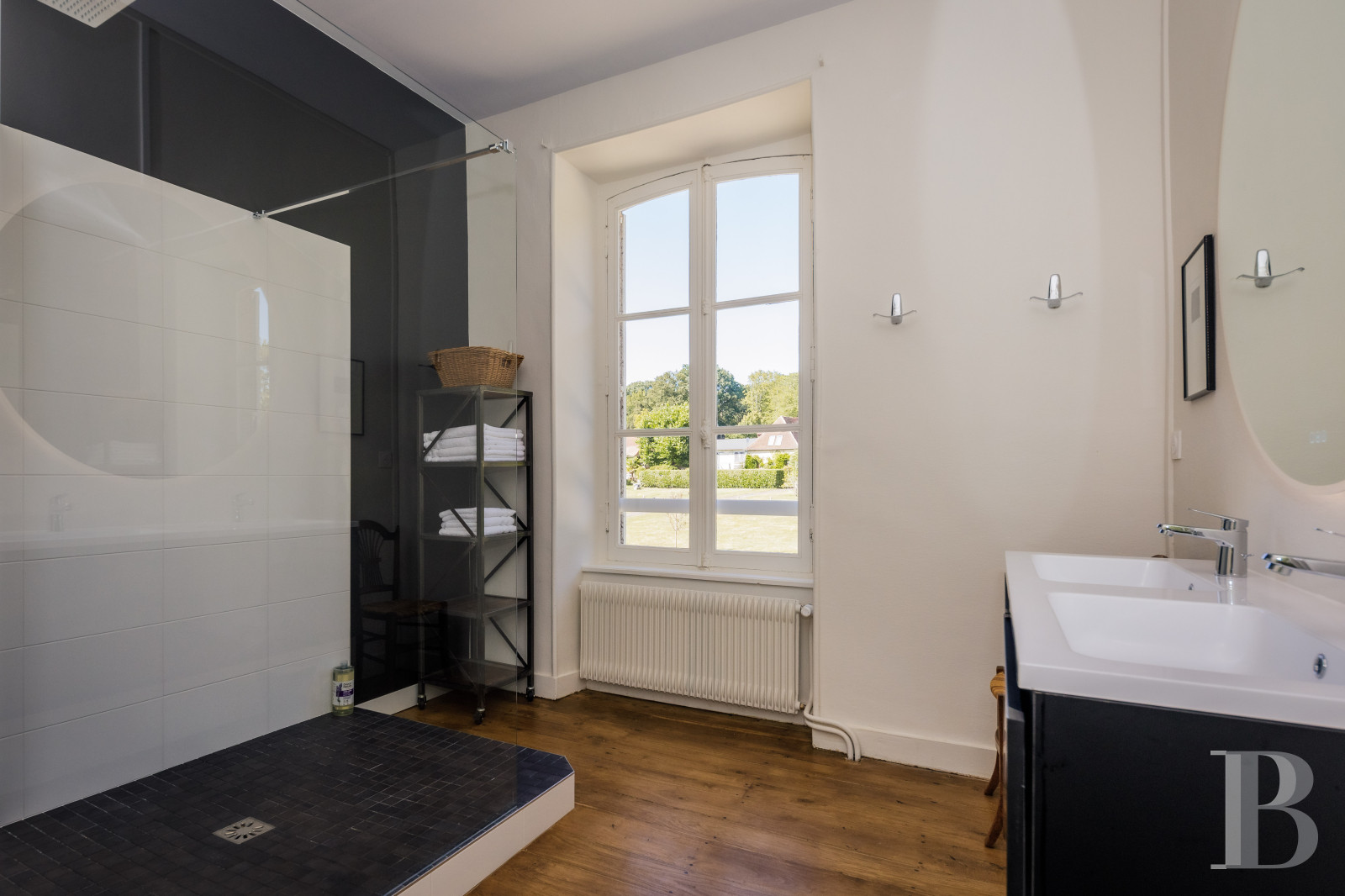 A 19th-century château dominating the surrounding landscape, south of Limoges in Haute-Vienne - photo  n°18